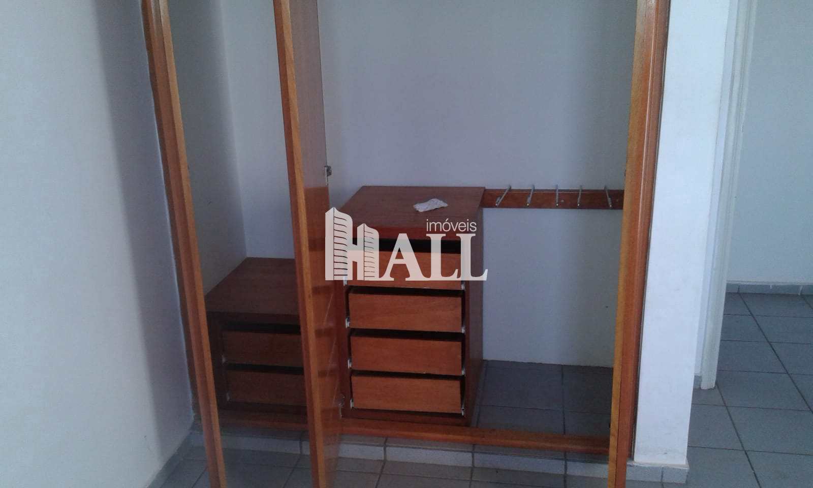 Apartamento à venda com 2 quartos, 70m² - Foto 11