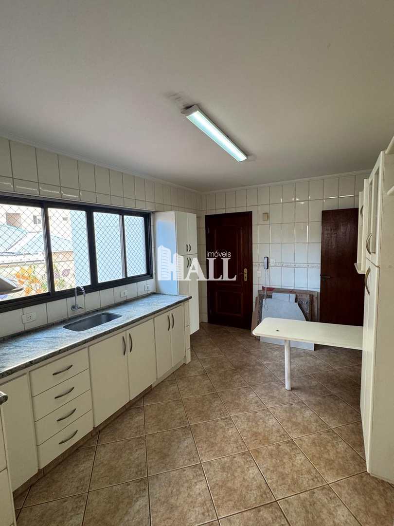 Apartamento à venda com 3 quartos, 135m² - Foto 7