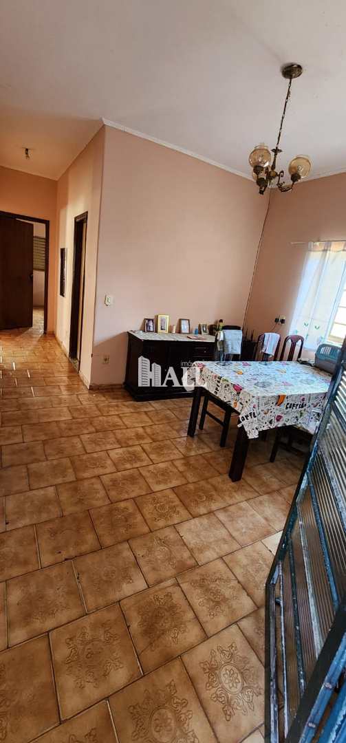 Casa à venda com 3 quartos, 130m² - Foto 2