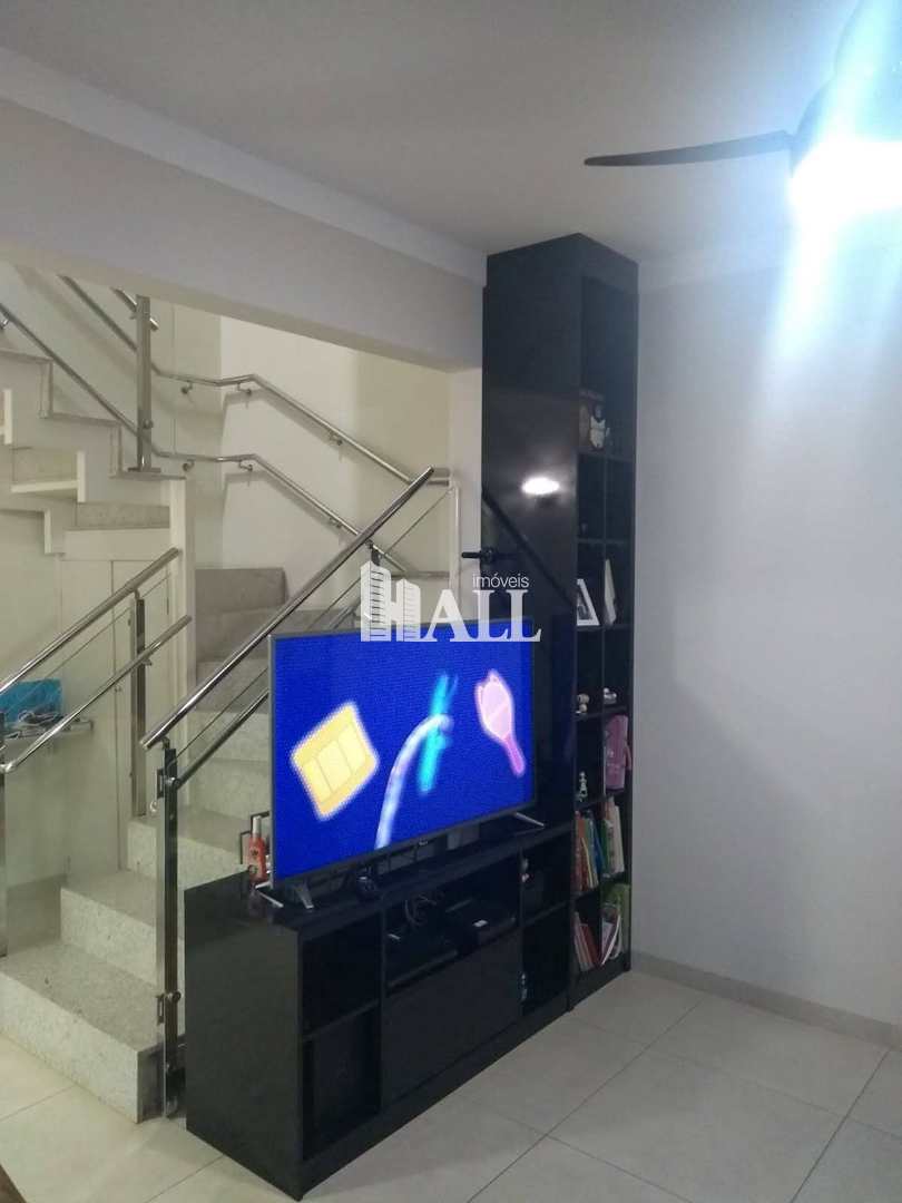 Casa de Condomínio à venda com 3 quartos, 150m² - Foto 1