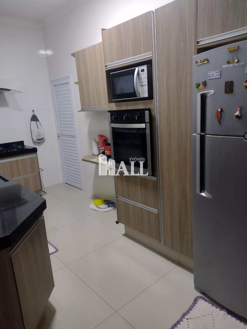 Casa de Condomínio à venda com 3 quartos, 190m² - Foto 4