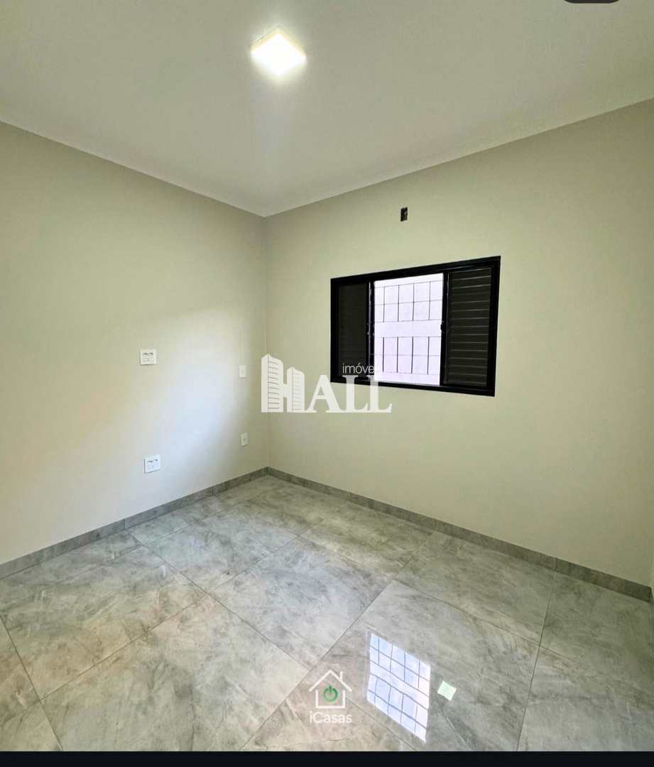 Casa à venda com 3 quartos, 200m² - Foto 3