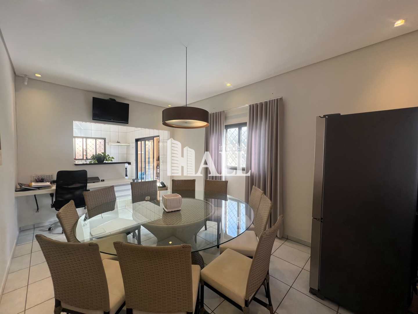 Casa com 3 quartos à venda, 200m² — foto 3 de 30