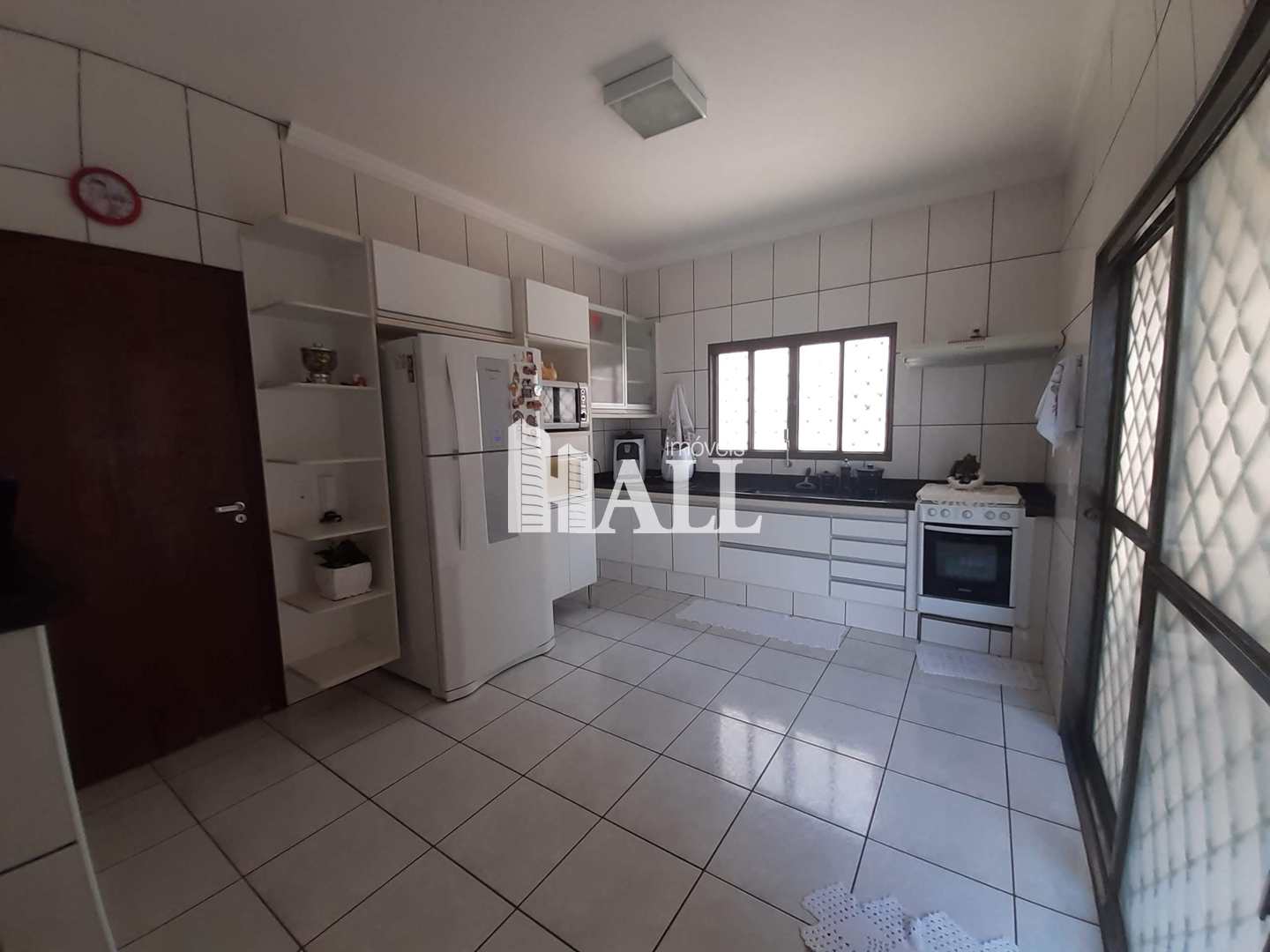 Casa à venda com 3 quartos, 350m² - Foto 9