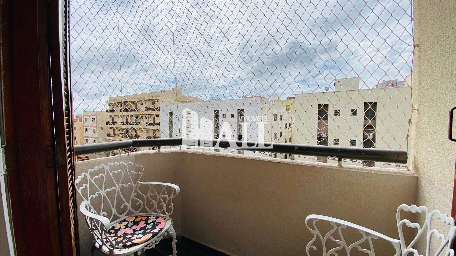 Apartamento à venda com 2 quartos, 62m² - Foto 9