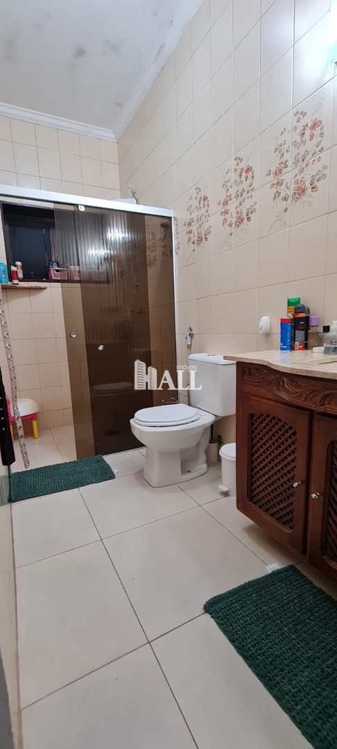 Casa à venda com 4 quartos, 200m² - Foto 12