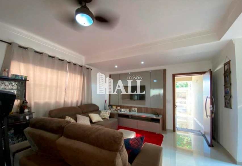 Casa à venda com 3 quartos, 160m² - Foto 2