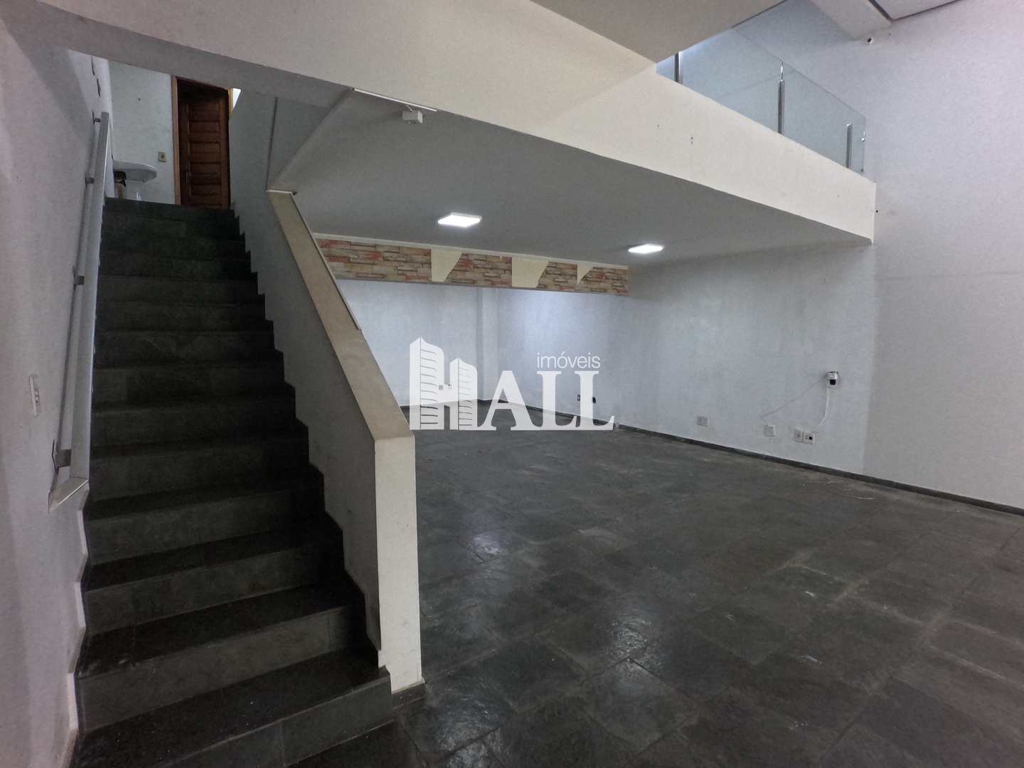 Prédio Inteiro à venda com 2 quartos, 270m² - Foto 4