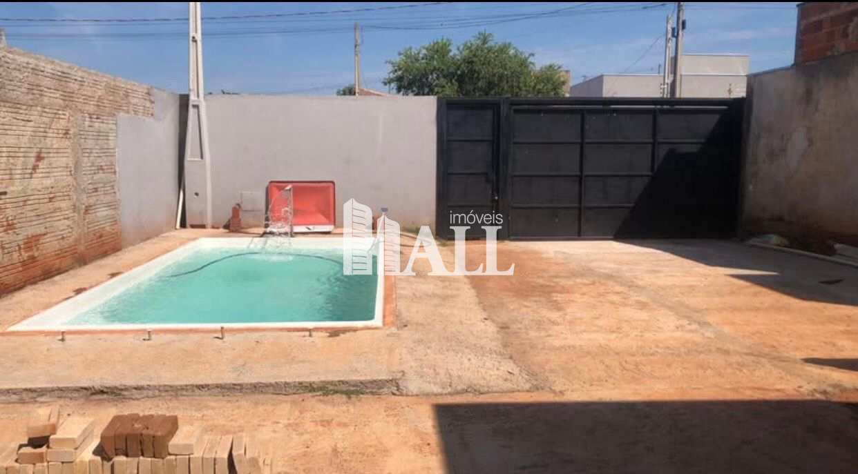 Casa à venda com 2 quartos, 58m² - Foto 2