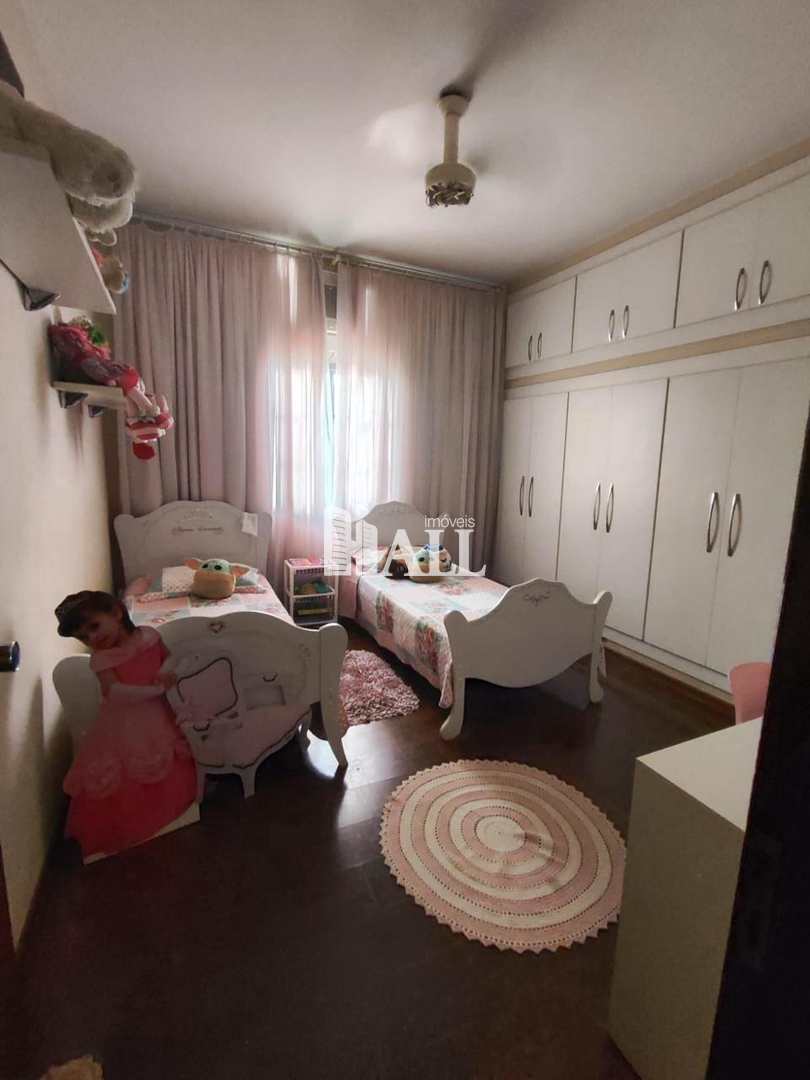 Casa à venda com 3 quartos, 190m² - Foto 10