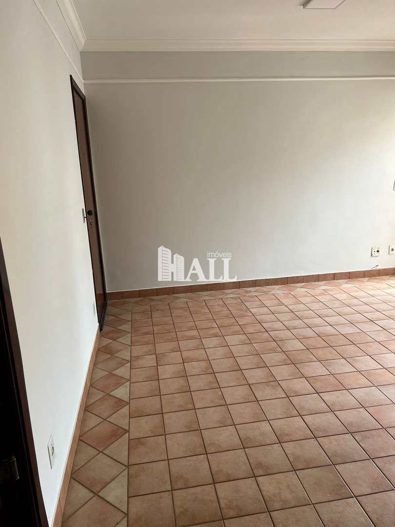 Apartamento à venda com 3 quartos, 87m² - Foto 2