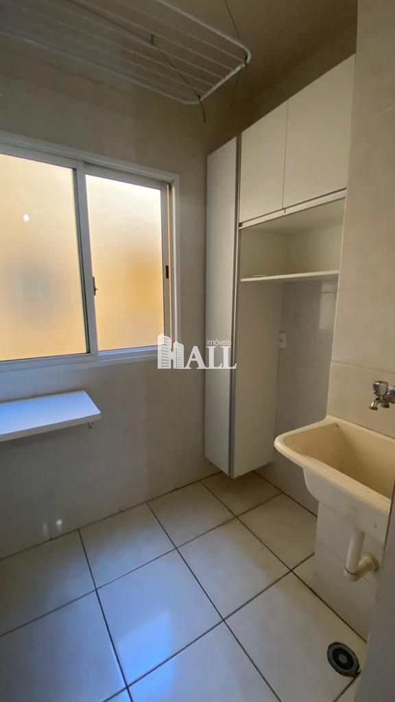 Apartamento à venda com 2 quartos, 60m² - Foto 2