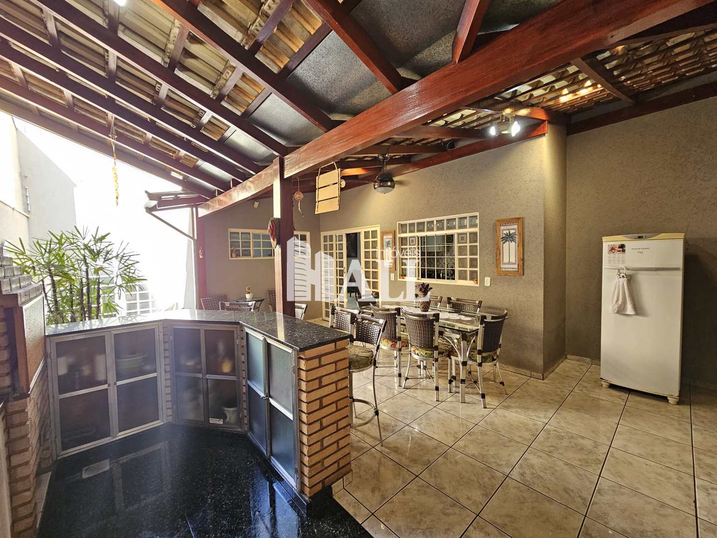 Casa à venda com 4 quartos, 217m² - Foto 13