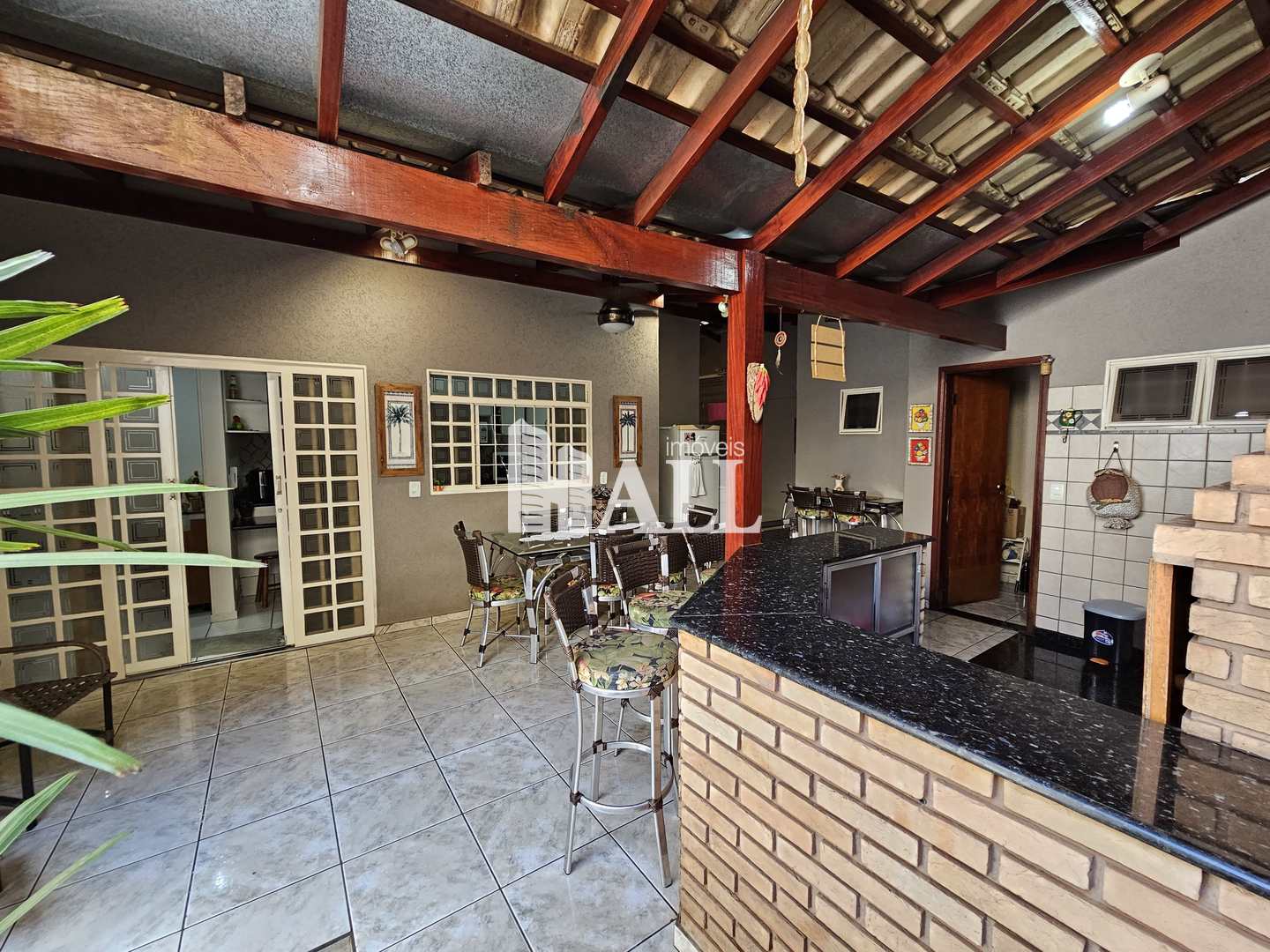 Casa à venda com 4 quartos, 217m² - Foto 16