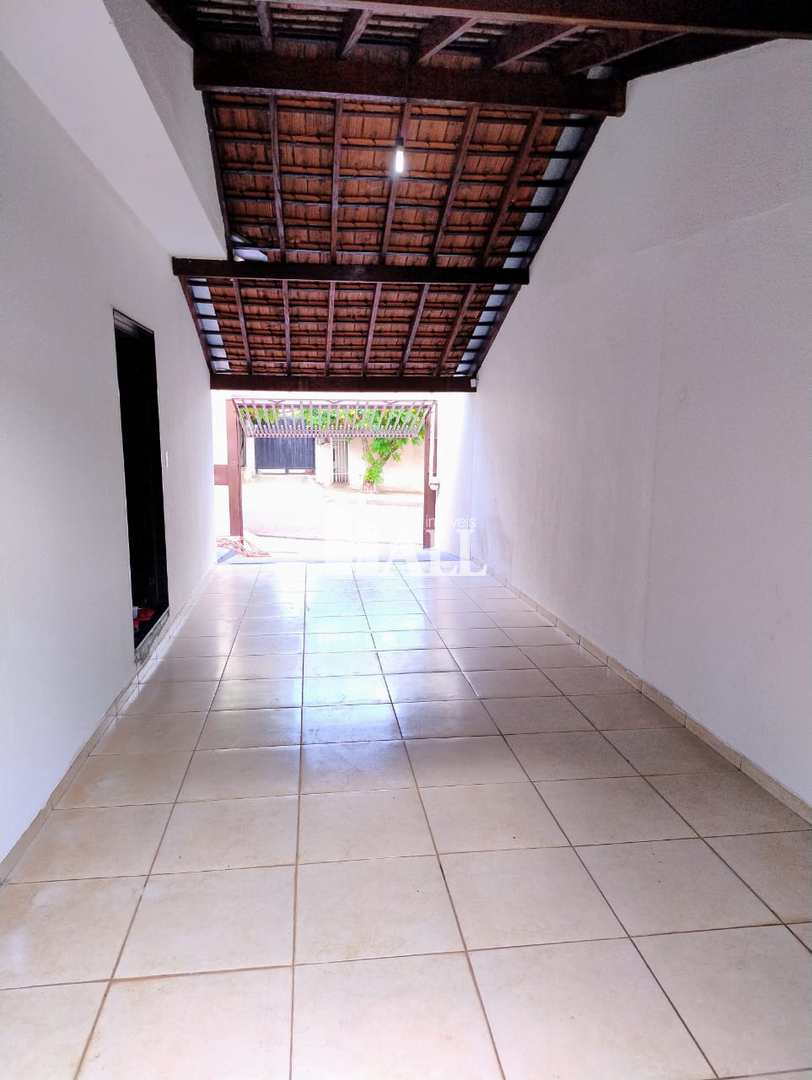 Casa à venda com 3 quartos, 240m² - Foto 15