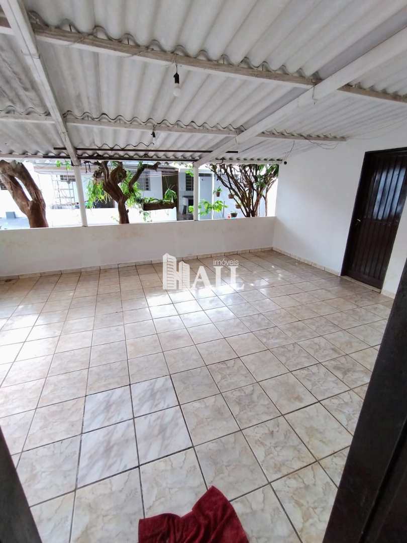 Casa à venda com 3 quartos, 240m² - Foto 14