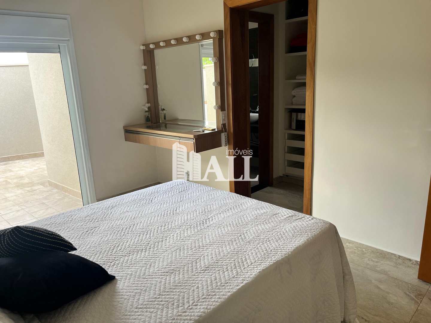Casa de Condomínio à venda com 4 quartos, 300m² - Foto 18