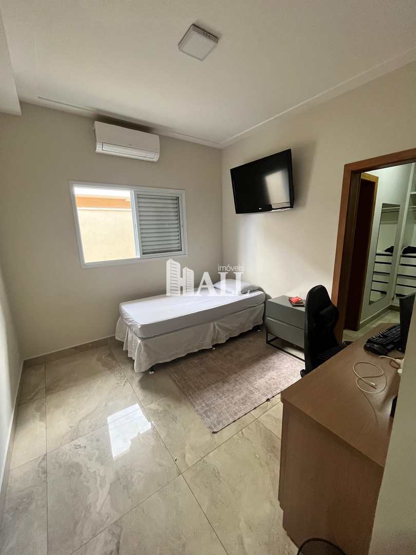 Casa de Condomínio à venda com 4 quartos, 300m² - Foto 24