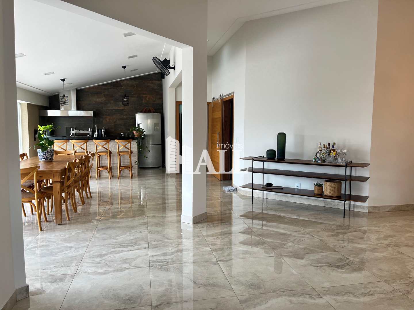 Casa de Condomínio à venda com 4 quartos, 300m² - Foto 4