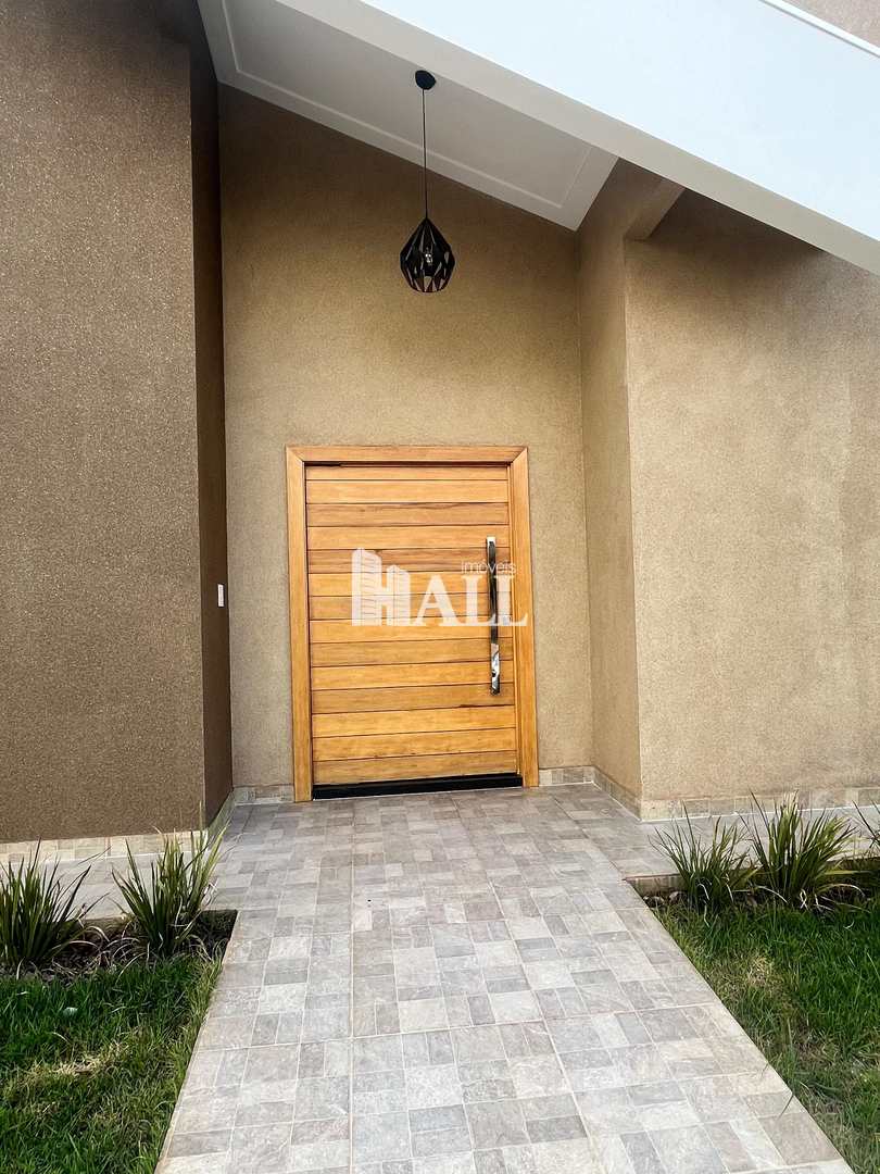 Casa de Condomínio à venda com 4 quartos, 300m² - Foto 1