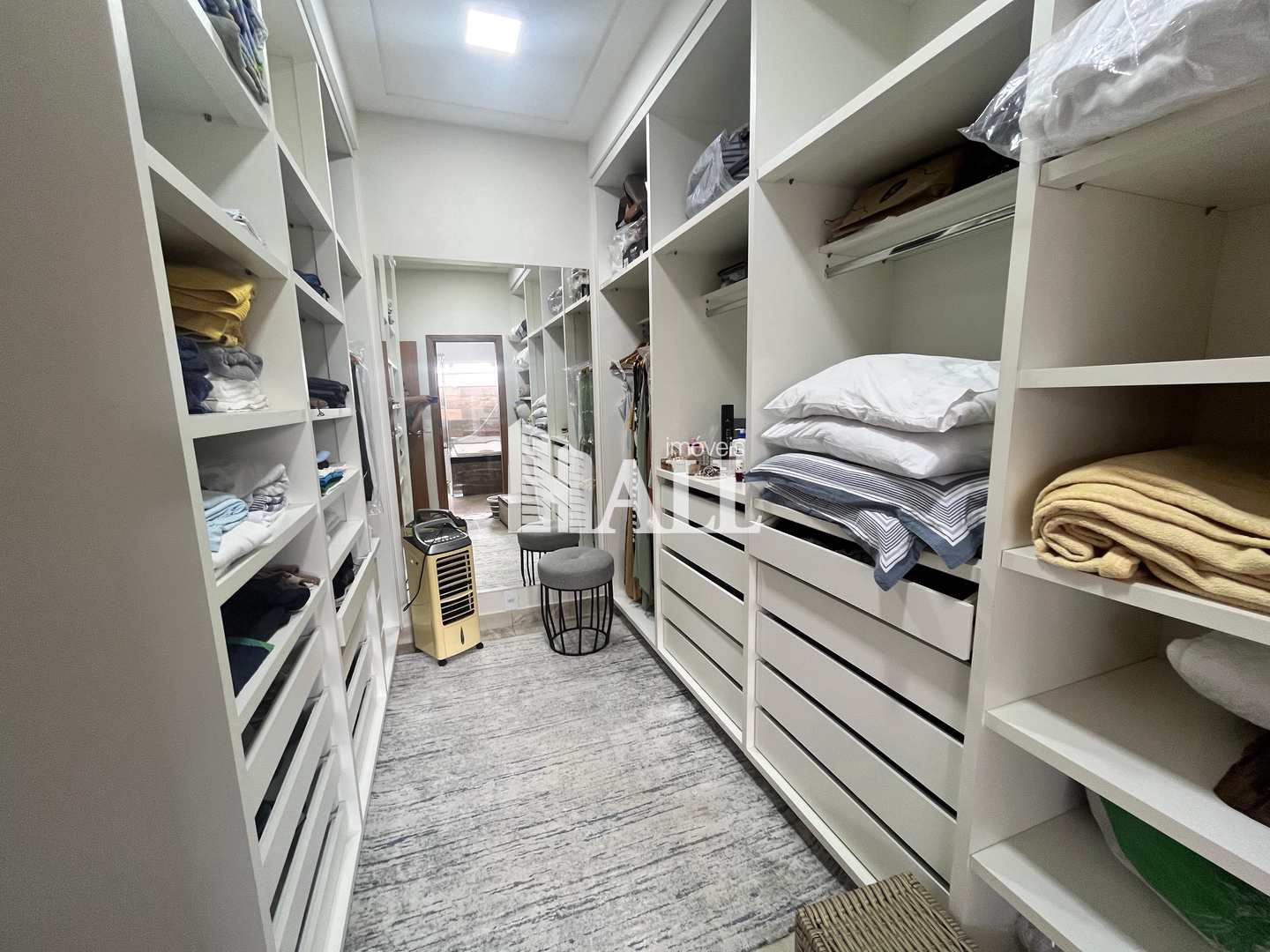 Casa de Condomínio à venda com 4 quartos, 300m² - Foto 25