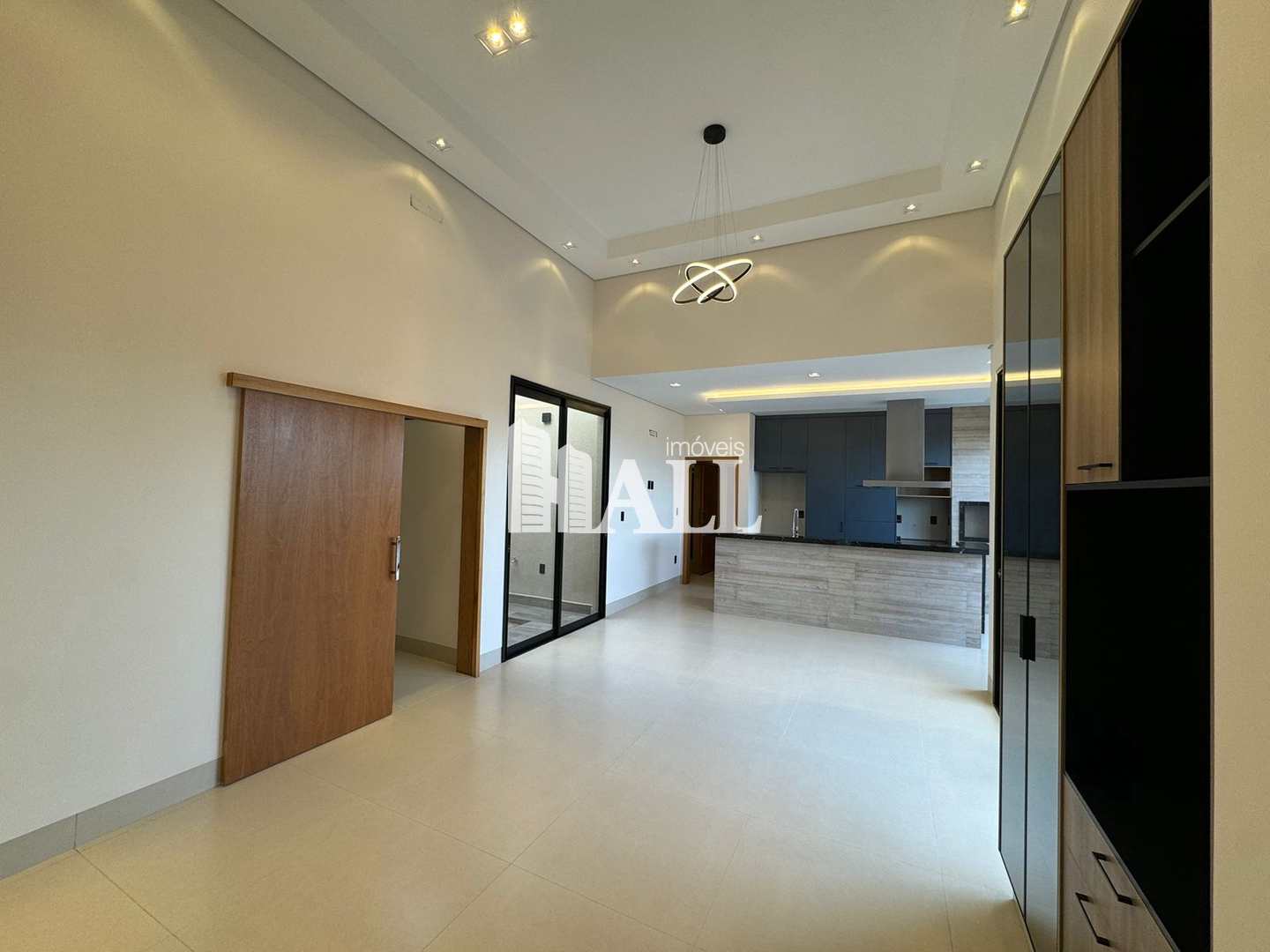 Casa de Condomínio à venda com 3 quartos, 170m² - Foto 2