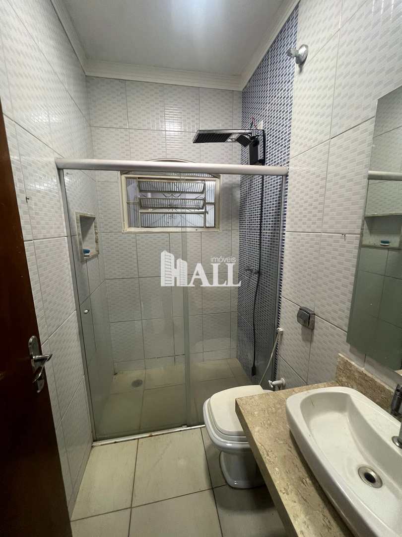 Casa à venda com 4 quartos, 200m² - Foto 14