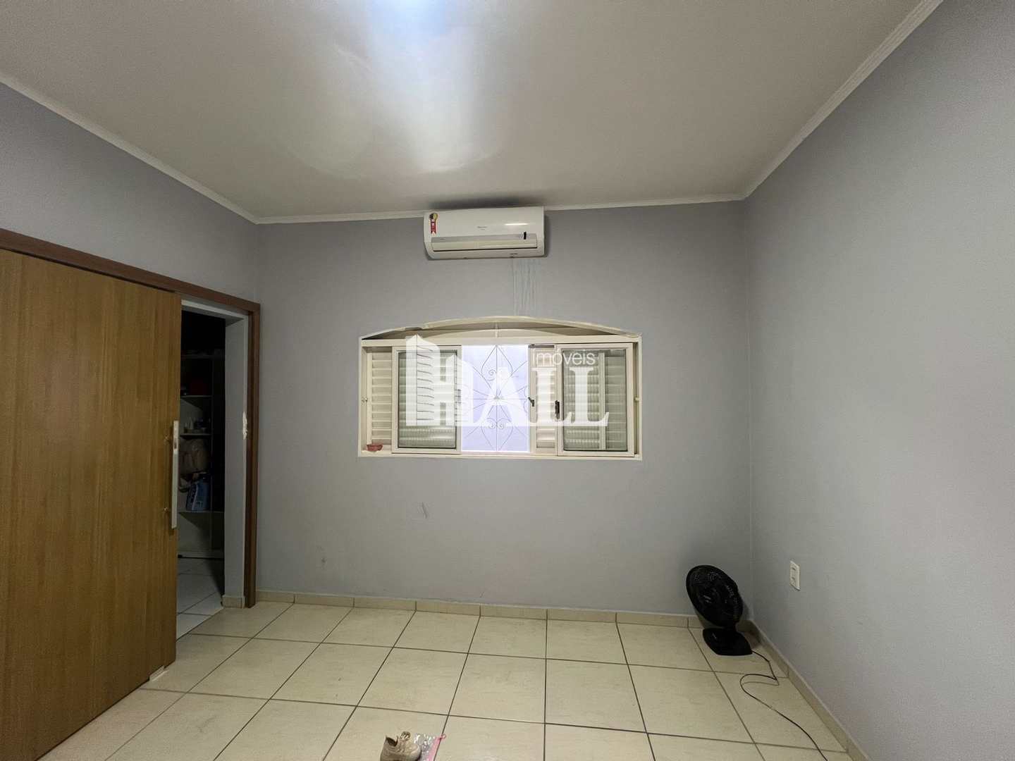 Casa à venda com 4 quartos, 200m² - Foto 12