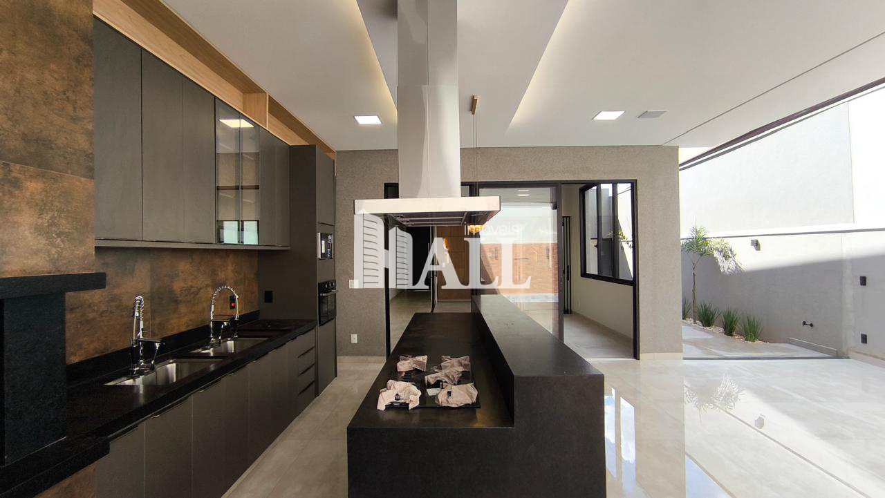 Casa de Condomínio à venda com 4 quartos, 285m² - Foto 4