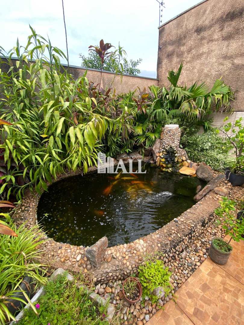 Casa à venda com 3 quartos, 476m² - Foto 1