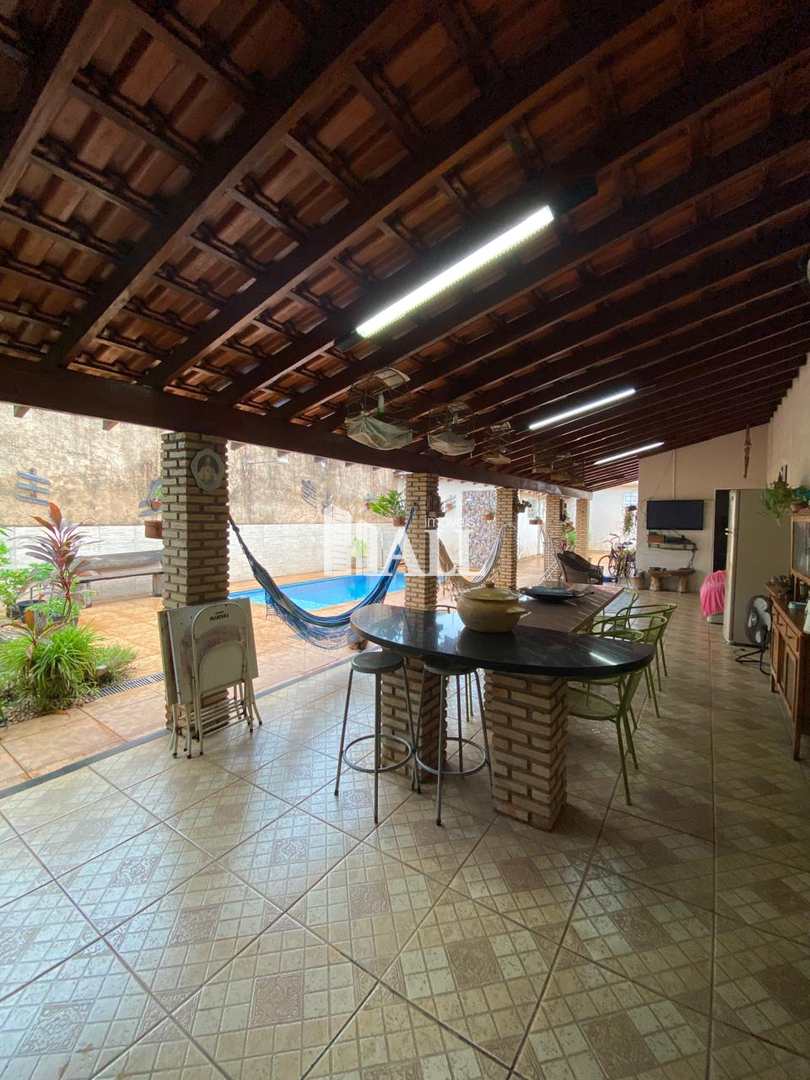 Casa à venda com 3 quartos, 476m² - Foto 17