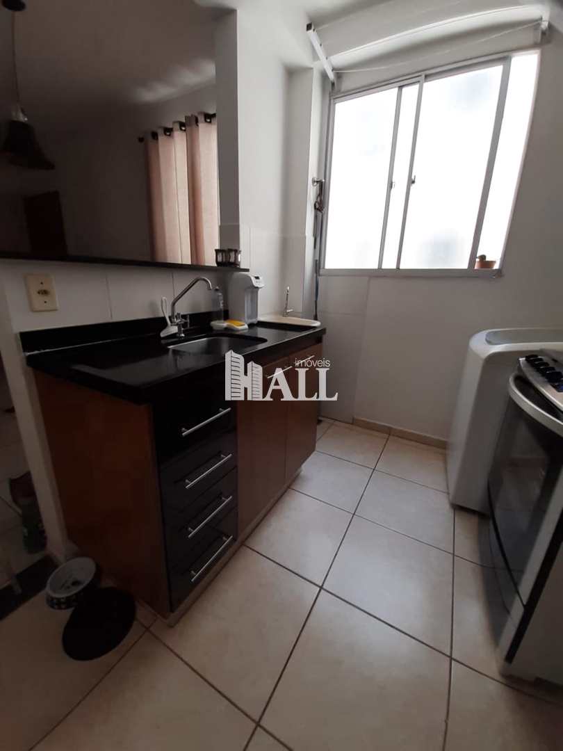 Apartamento à venda com 2 quartos, 42m² - Foto 3