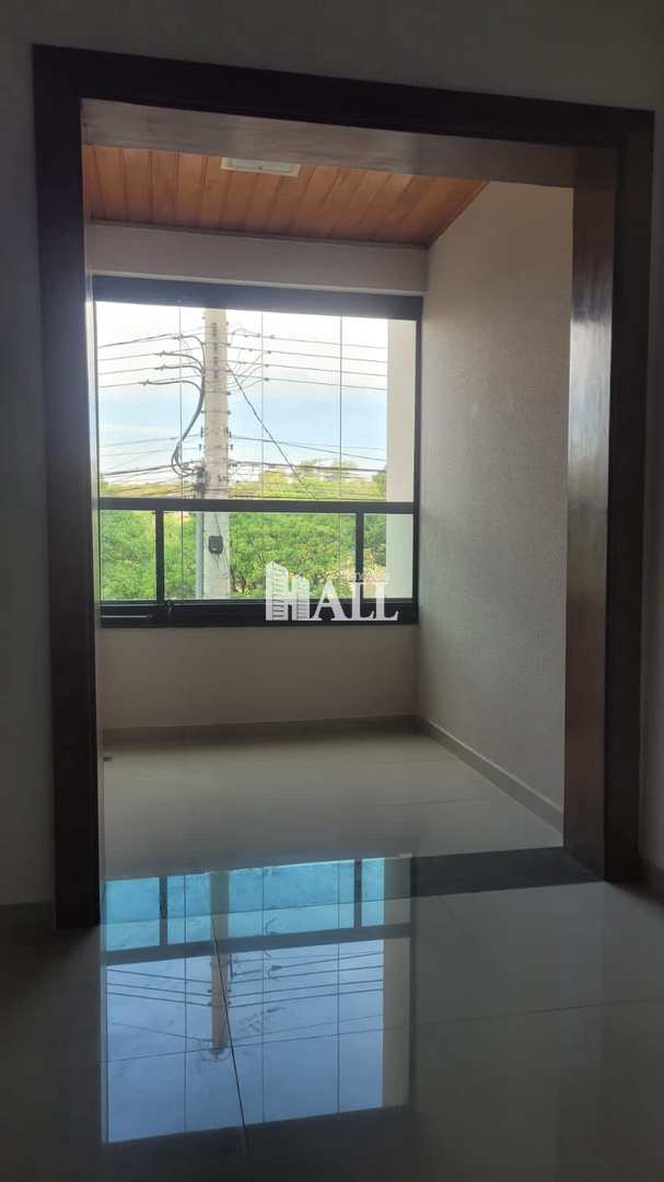 Apartamento à venda com 3 quartos, 139m² - Foto 1