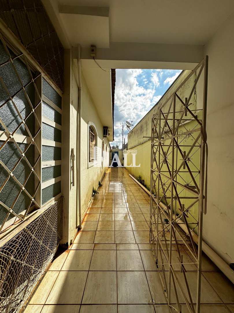 Casa à venda com 4 quartos, 360m² - Foto 6