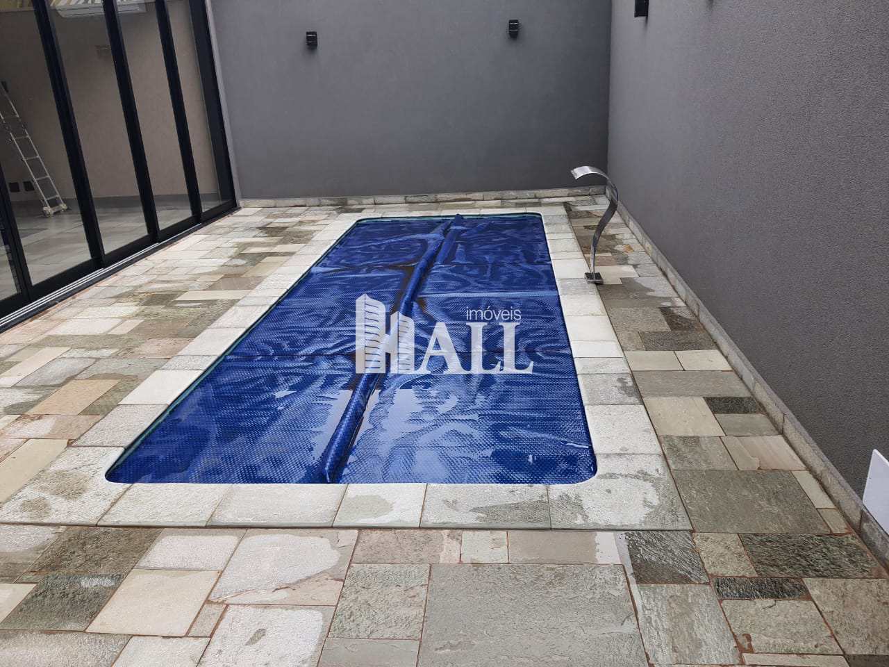 Casa de Condomínio à venda com 3 quartos, 235m² - Foto 1