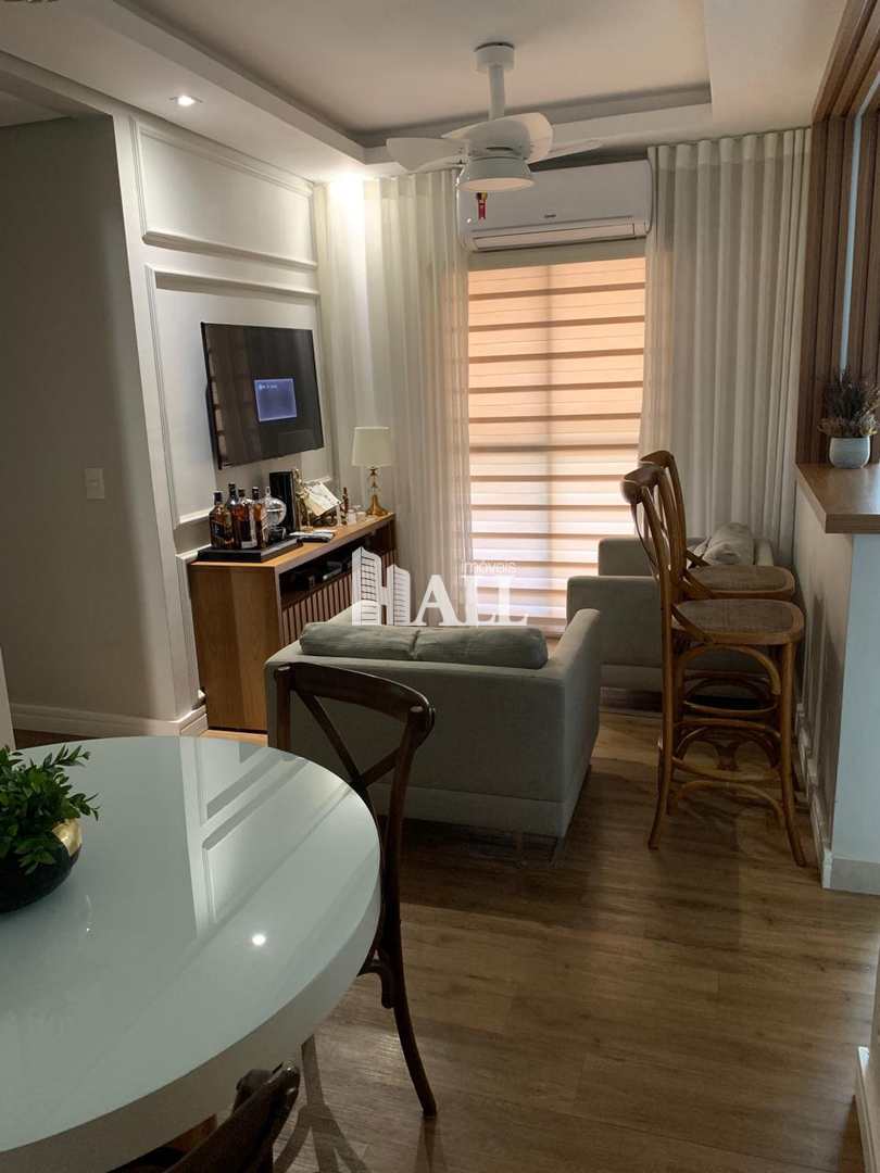 Apartamento com 3 quartos à venda, 70m² — foto 2 de 52