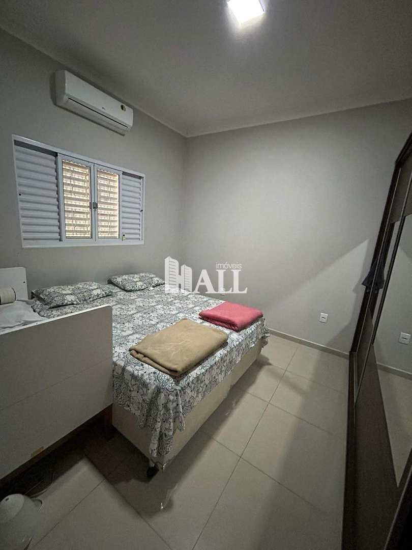 Casa à venda com 2 quartos, 126m² - Foto 11
