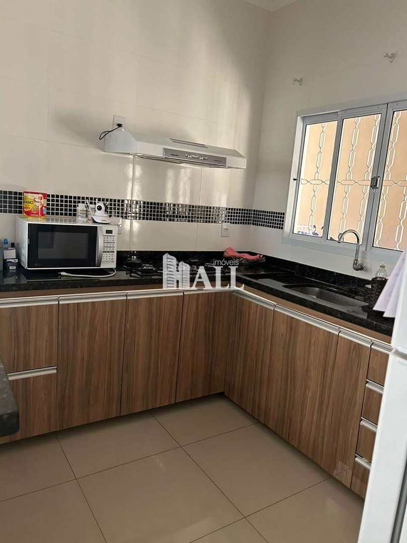 Casa à venda com 2 quartos, 126m² - Foto 9