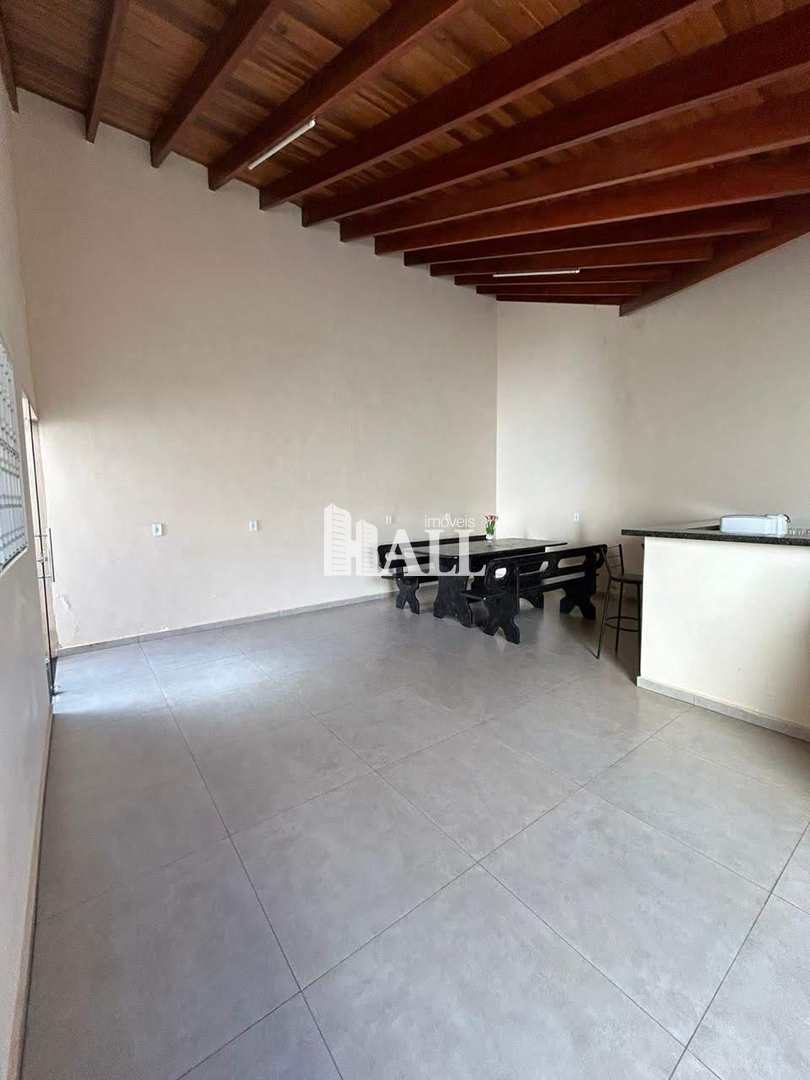 Casa à venda com 2 quartos, 126m² - Foto 3