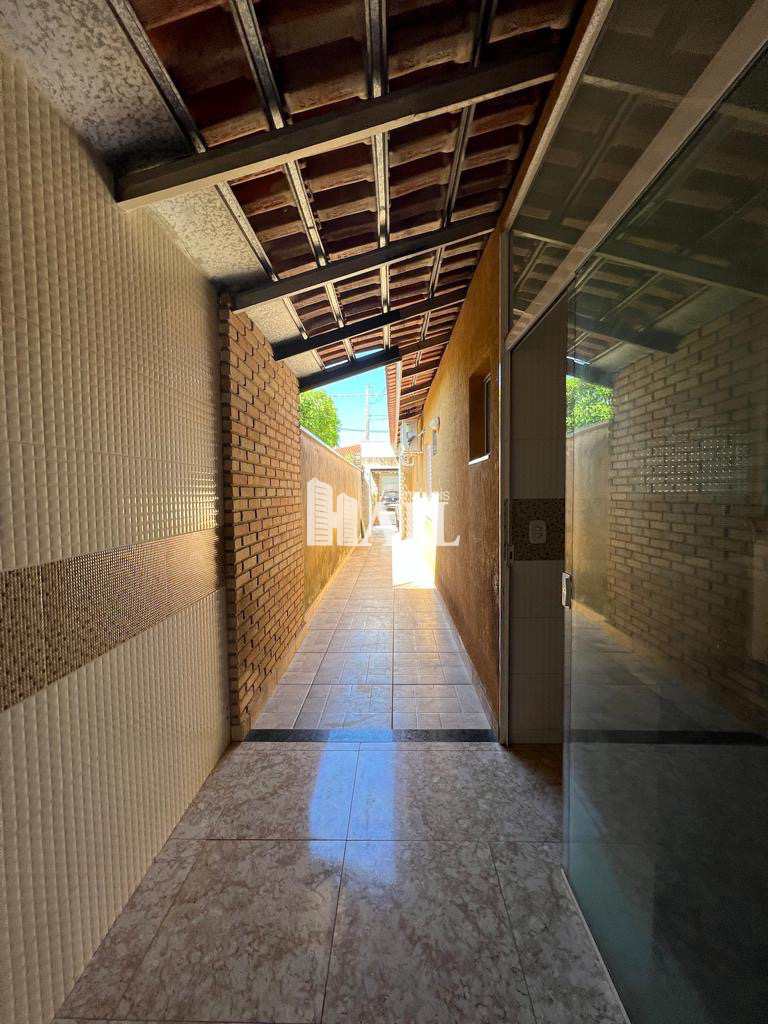 Casa de Condomínio à venda com 3 quartos, 188m² - Foto 2