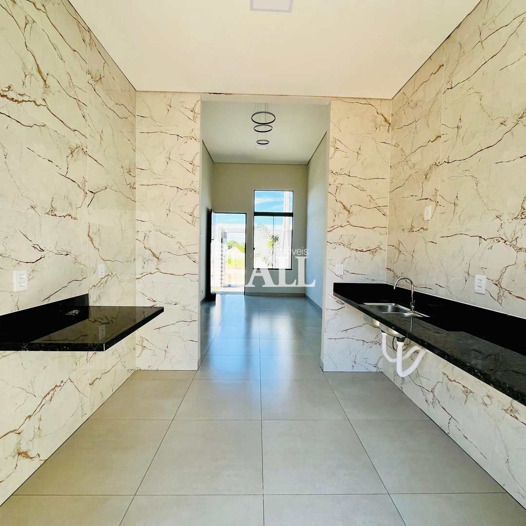 Casa à venda com 3 quartos, 70m² - Foto 3