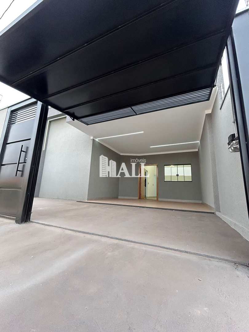 Casa à venda com 3 quartos, 119m² - Foto 1