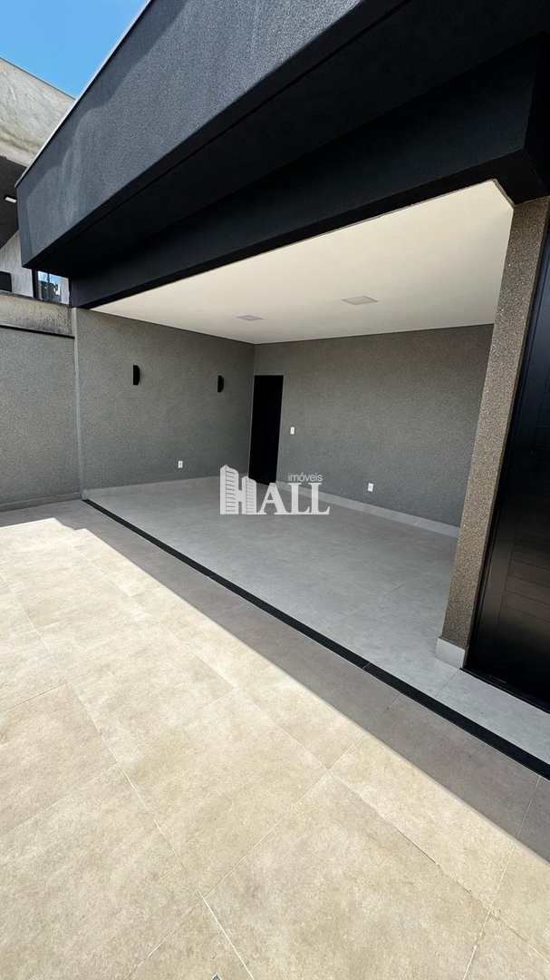 Casa à venda com 3 quartos, 200m² - Foto 14