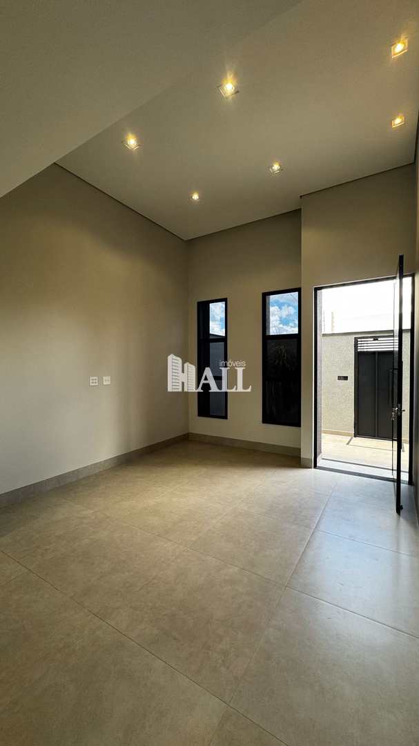 Casa à venda com 3 quartos, 200m² - Foto 3