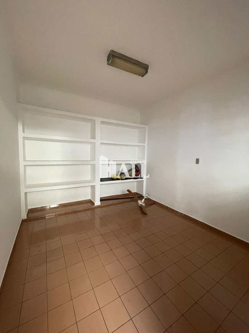 Casa à venda com 3 quartos, 210m² - Foto 18