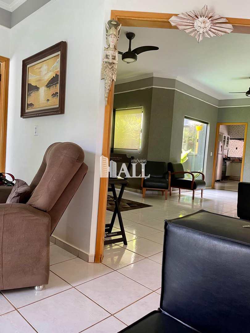 Casa à venda com 3 quartos, 220m² - Foto 12