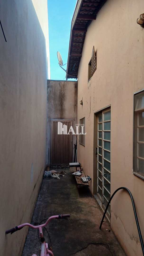 Casa à venda com 3 quartos, 135m² - Foto 14