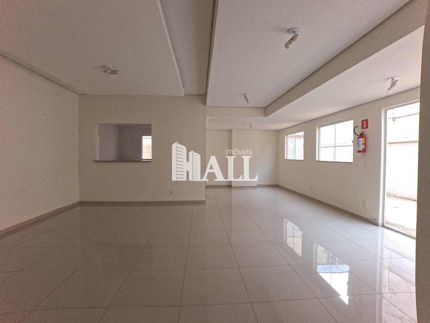 Apartamento à venda com 2 quartos, 70m² - Foto 23