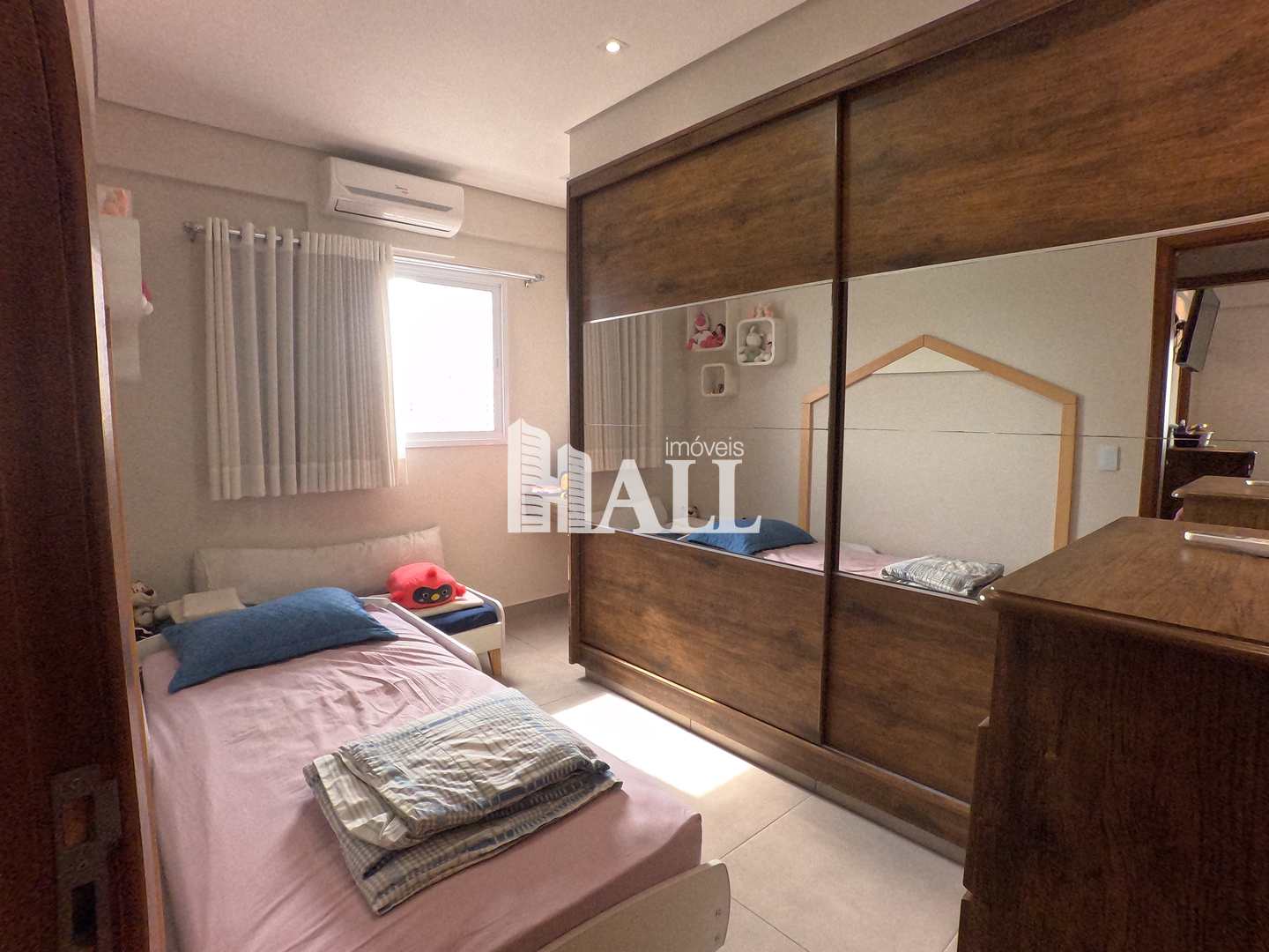 Apartamento à venda com 2 quartos, 70m² - Foto 18