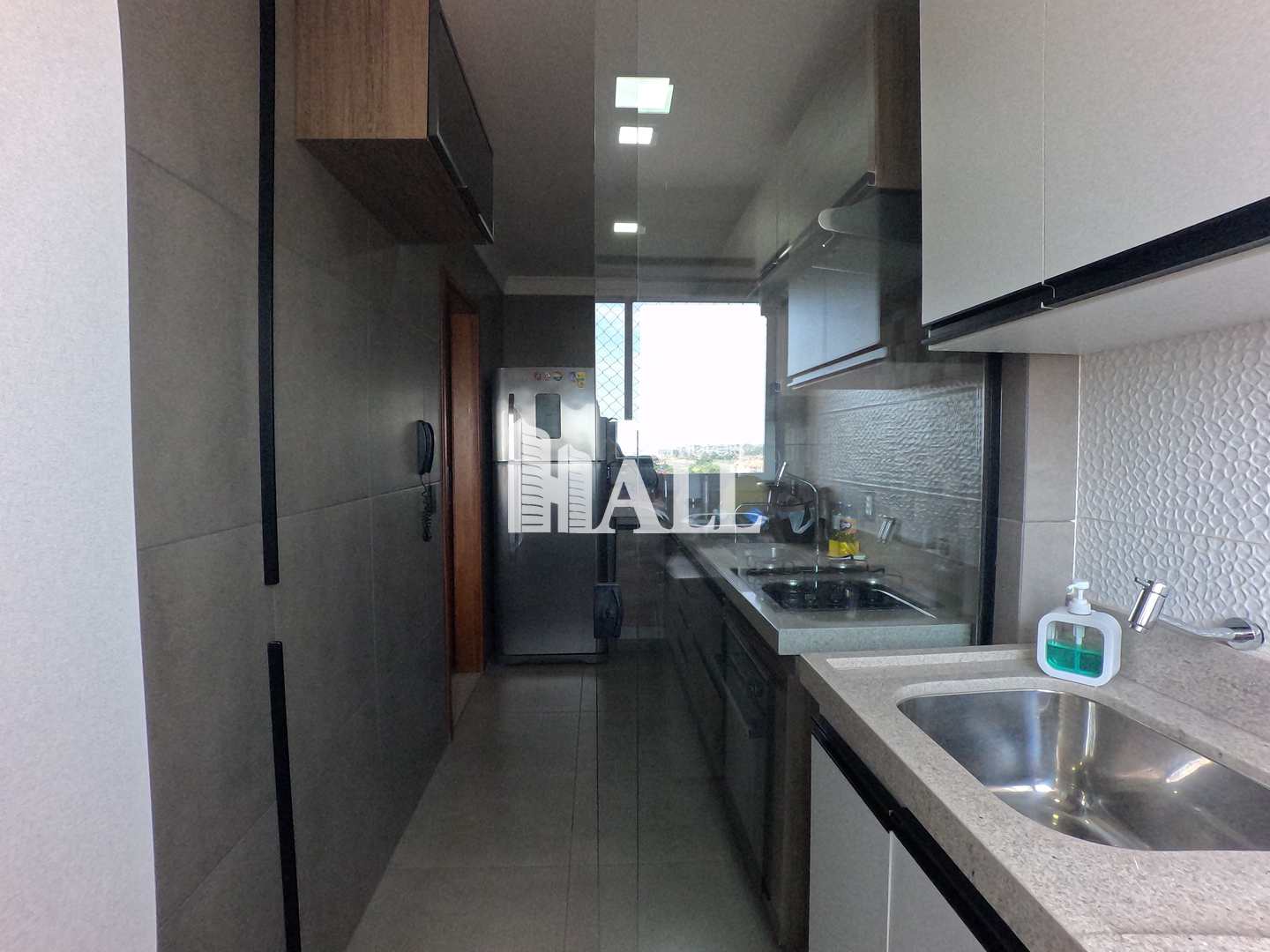 Apartamento à venda com 2 quartos, 70m² - Foto 7